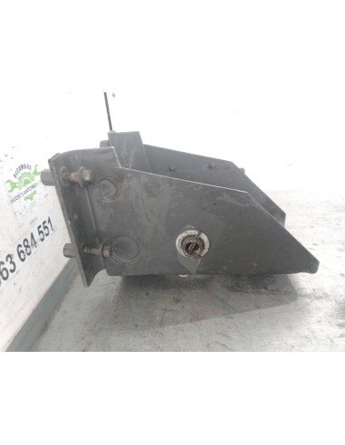 [111571] SOPORTE RUEDA REPUESTO - MERCEDES...