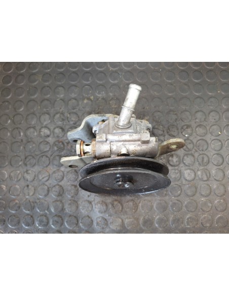 [111553] BOMBA DIRECCION - NISSAN TRADE (01/1994 - 01/1996)