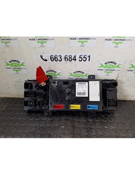 [111507] CAJA RELES / FUSIBLES - VOLVO FH 13