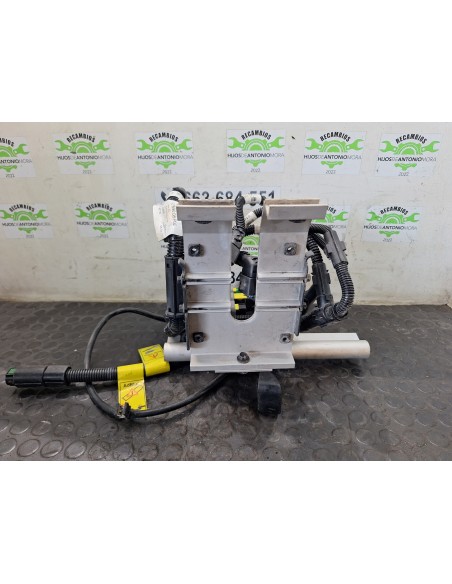 [111449] INSTALACION DEPOSITO ADBLUE - VOLVO FH 13