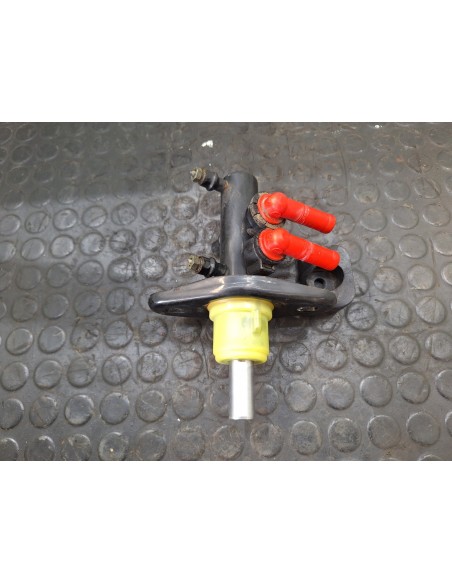 [111433] BOMBA FRENO - NISSAN L35.95