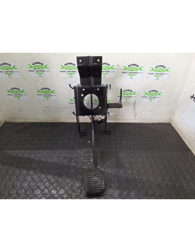 [111431] PEDAL FRENO - NISSAN L35.95