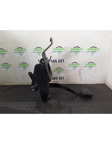 [111431] PEDAL FRENO - NISSAN L35.95