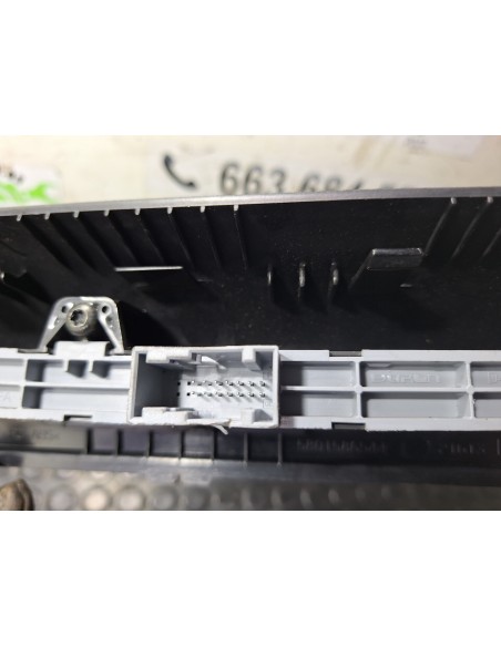 [113241] BOTONERA - IVECO DAILY CONF. PAQUETERÍA (SOMMER) (01/2012 - ...)