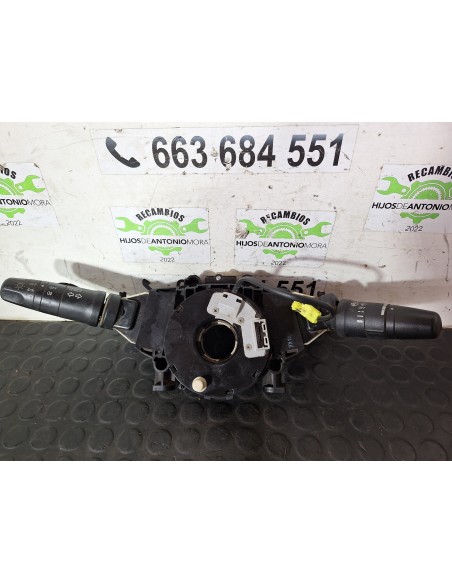 [113096] MANDO VOLANTE - RENAULT MAXITY (01/2007 - 01/2011)