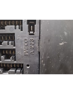 [112479] CAJA RELES / FUSIBLES - IVECO EUROCARGO (01/1991...