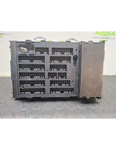 [112479] CAJA RELES / FUSIBLES - IVECO...