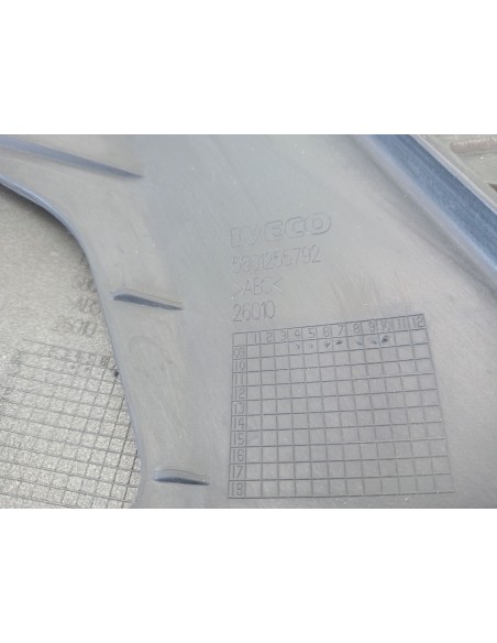 [112383] REJILLA DELANTERA - IVECO DAILY CONF. PAQUETERÍA (SOMMER) (01/2012 - ...)