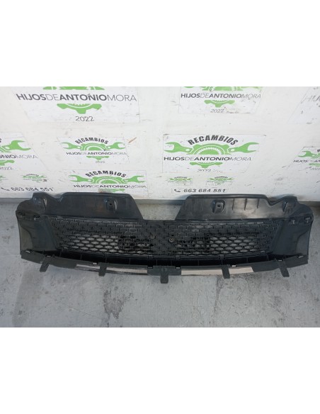 [112383] REJILLA DELANTERA - IVECO DAILY CONF. PAQUETERÍA (SOMMER) (01/2012 - ...)