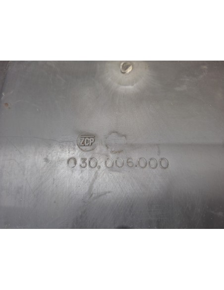 [112348] TAPA BATERIA - IVECO EUROCARGO TECTOR (01/2001 - 12/2003)