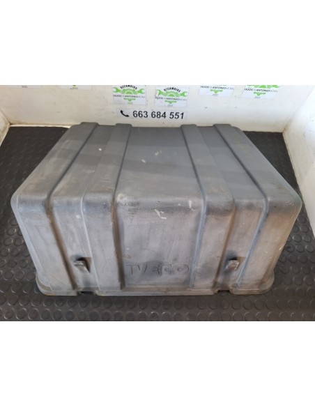 [112348] TAPA BATERIA - IVECO EUROCARGO TECTOR (01/2001 - 12/2003)