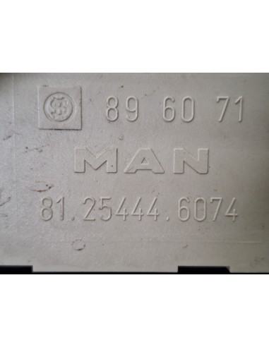 [112107] CAJA RELES / FUSIBLES - MAN TGX 35.XXX...