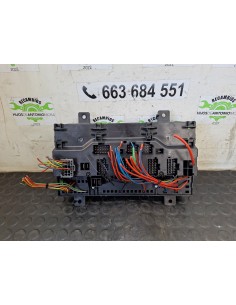 [112013] CAJA RELES / FUSIBLES - VOLVO FH 12 ASTA 2001 E2...