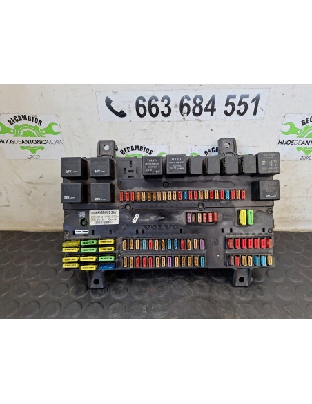 [112013] CAJA RELES / FUSIBLES - VOLVO FH 12 ASTA 2001 E2 / E3