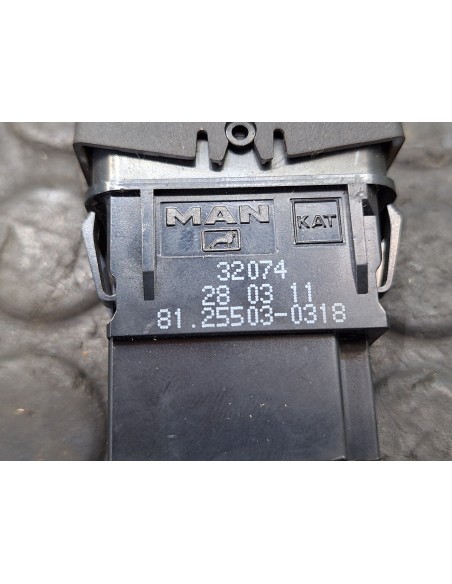 [111929] BOTON - MAN TGX 35.XXX (01/2007 - ...)