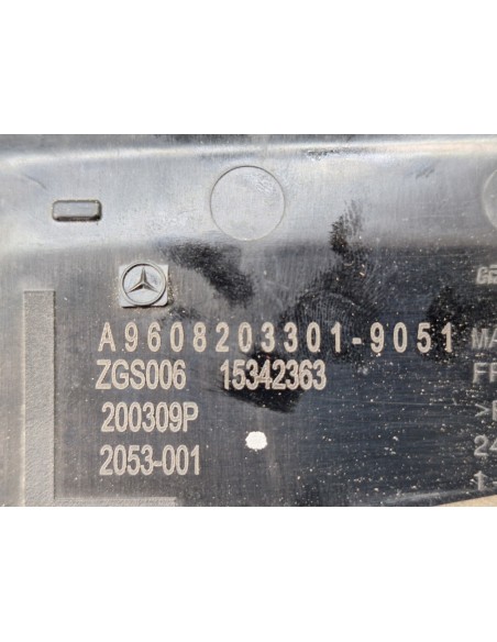 [111928] LUZ INTERIOR - MERCEDES ACTROS 5 L-FAHRERHAUS 2-ACHSER BM 963