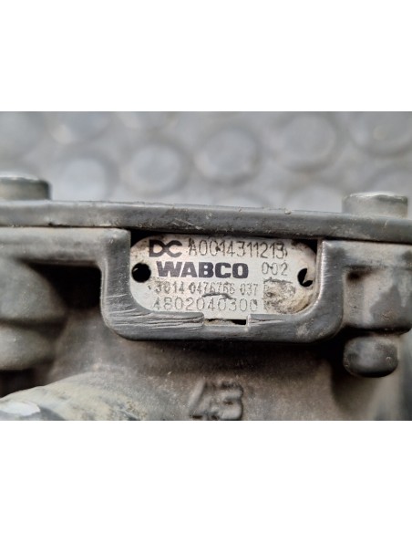 [111438] VALVULA CONTROL REMOLQUE - MERCEDES ACTROS 5 L-FAHRERHAUS 2-ACHSER BM 963