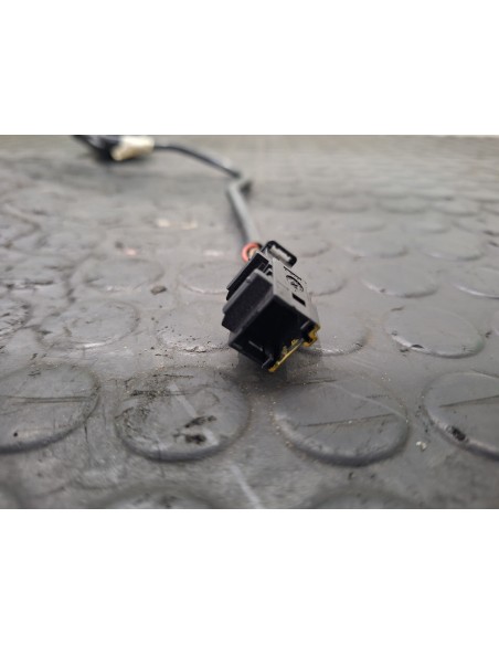 [112470] MANDO VOLUMEN/RADIO - RENAULT MAGNUM 4XX.18/4XX.26 02 - (01/2001 - 12/2006)