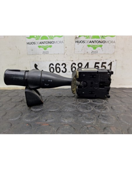 [112465] MANDO LUCES - RENAULT MAGNUM 4XX.18/4XX.26 02 - (01/2001 - 12/2006)