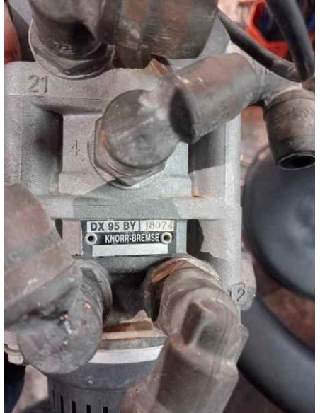 [112431] VALVULA PISADERA DE FRENO - IVECO EUROCARGO 05.03 - (01/2003 - 12/2008)