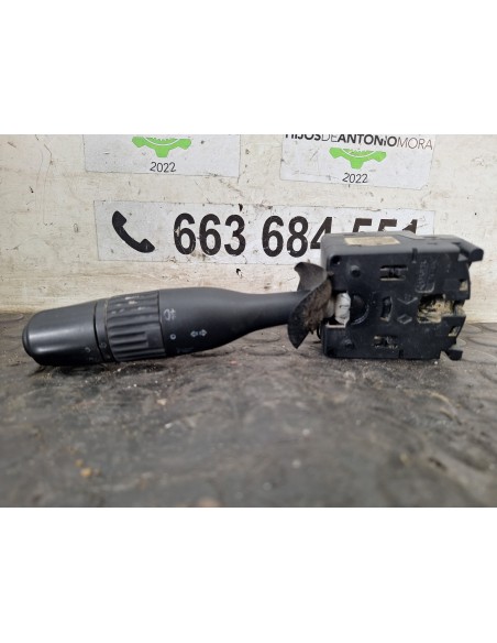 [112261] MANDO LUCES - RENAULT HR XXX.18/26 PREMIUM 01 - (01/2001 - 12/2006)
