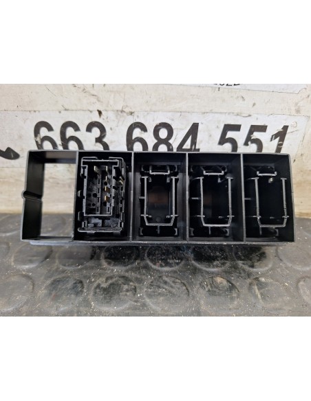 [112260] BOTONERA - RENAULT HR XXX.18/26 PREMIUM 01 - (01/2001 - 12/2006)