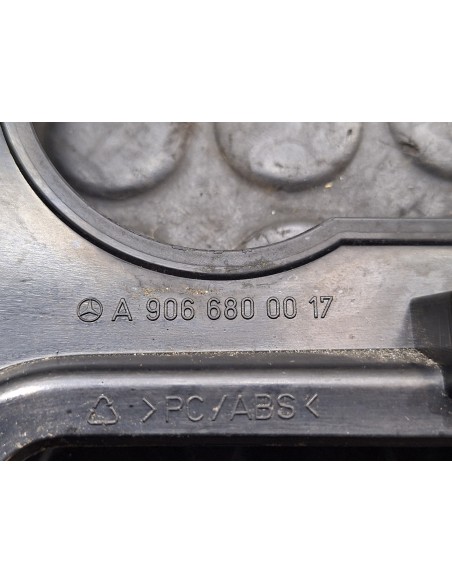 [112137] MOLDURA / CONSOLA RADIO - MERCEDES SPRINTER 02.00 - CAJA CERRADA (01/1999 - 01/2006)