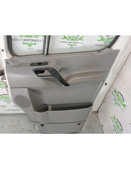 [112007] PUERTA DELANTERA DERECHA - MERCEDES SPRINTER 02.00 - CAJA CERRADA (01/1999 - 01/2006)