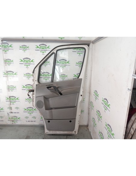 [112007] PUERTA DELANTERA DERECHA - MERCEDES SPRINTER 02.00 - CAJA CERRADA (01/1999 - 01/2006)