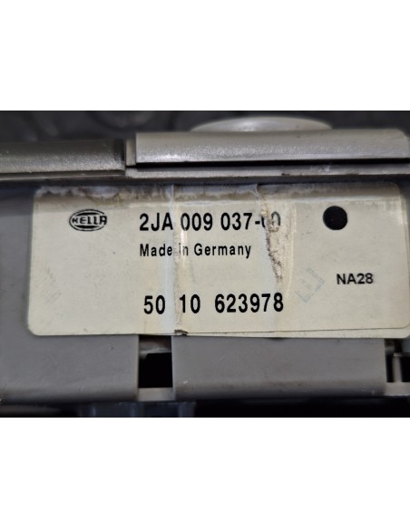 [111959] LUZ CENTRAL INTERIOR - RENAULT PREMIUM ROUTE -2006 (01/2005 - 01/2013)