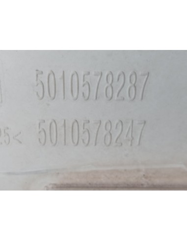 [111899] CALANDRA DELANTERA - RENAULT PREMIUM...