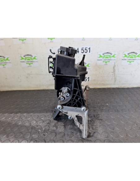 [111565] BOMBA DIRECCION - MERCEDES SPRINTER 02.00 - CAJA CERRADA (01/1999 - 01/2006)