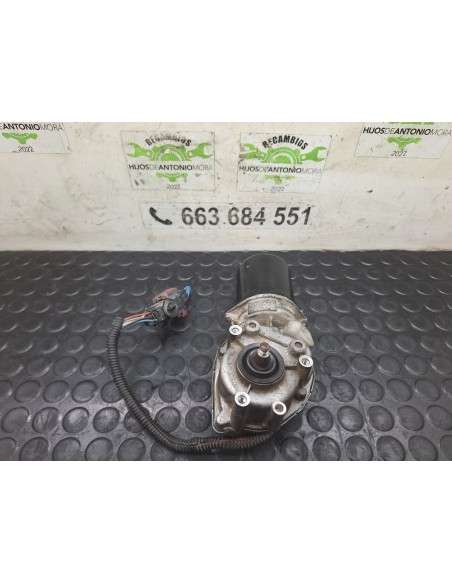[113942] MOTOR LIMPIA DELANTERO - RENAULT PREMIUM ROUTE -2006 (01/2005 - 01/2013)
