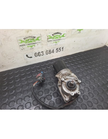 [113942] MOTOR LIMPIA DELANTERO - RENAULT PREMIUM ROUTE -2006 (01/2005 - 01/2013)