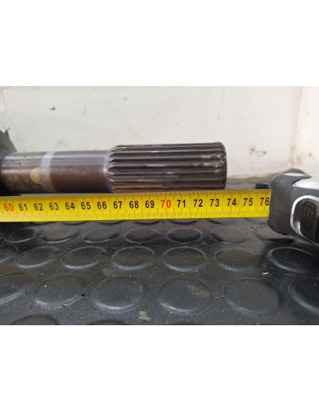 [113809] TRANSMISION CENTRAL - NISSAN CABSTAR -09.06 (01/2006 - 12/2013)