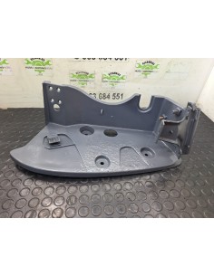 [113696] ESTRIBO DELANTERO IZQUIERO - RENAULT KERAX 2002... 2