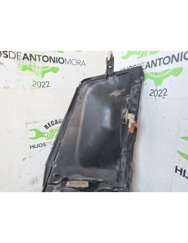 [113631] FARO DERECHO - NISSAN CABSTAR -09.06...