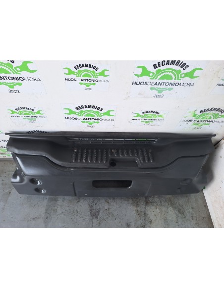 [113577] CENTRO PARAGOLPE - RENAULT KERAX 2002 - E3 (01/2002 - 01/2006)