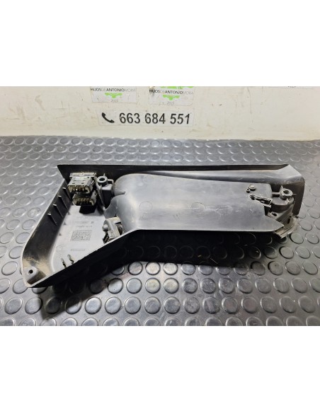 [113354] APOYABRAZO LATERAL - RENAULT PREMIUM ROUTE -2006 (01/2005 - 01/2013)