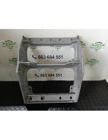 [113206] SOPORTE ESTRIBO DERECHO - RENAULT HR...