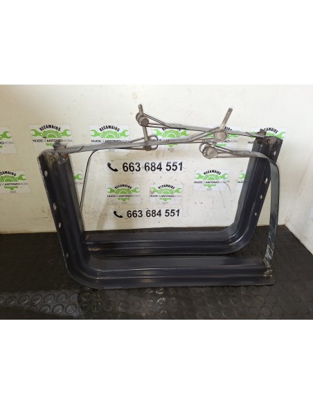 [113092] SOPORTE DEPOSITO COMBUSTIBLE - NISSAN NT400 CABSTAR (01/20214-) (01/2014 - ...)