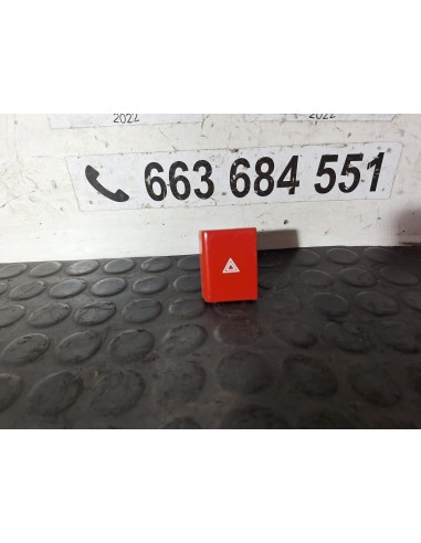 [113006] BOTON WARNING - NISSAN CABSTAR -09.06...