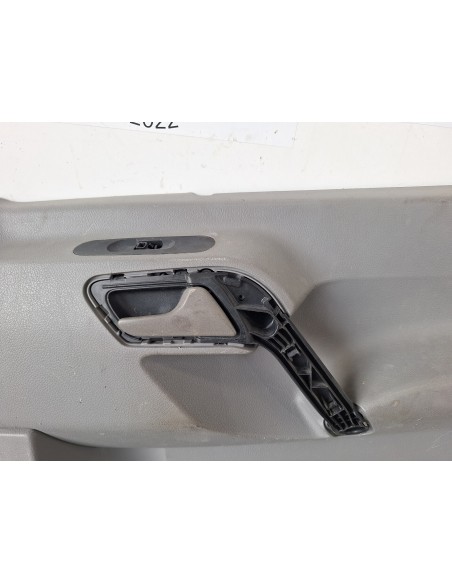 [112906] GUARNECIDO PUERTA DELANTERA DERECHA - MERCEDES SPRINTER 02.00 - CAJA CERRADA (01/1999 - 01/2006)