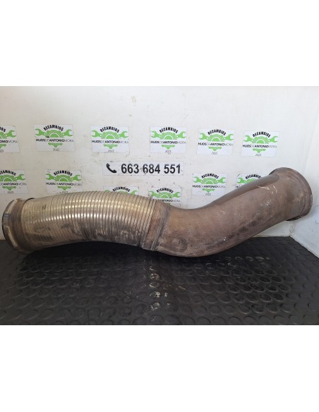 [112826] FLEXIBLE ESCAPE - RENAULT MAGNUM 4XX.18/4XX.26 02 - (01/2001 - 12/2006)