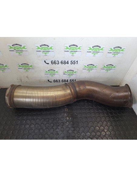 [112826] FLEXIBLE ESCAPE - RENAULT MAGNUM 4XX.18/4XX.26 02 - (01/2001 - 12/2006)