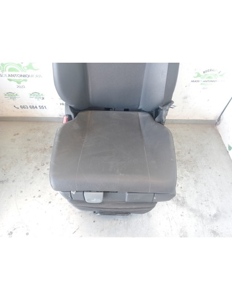 [111393] ASIENTO DELANTERO IZQUIERDO - IVECO STRALIS (AS) (01/2012 - 01/2019)