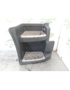 [111352] ESTRIBO DELANTERO DERECHO - RENAULT MIDLUM... 2