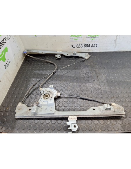 [111303] ELEVALUNAS DELANTERO DERECHO - NISSAN CABSTAR E (01/2002 - 12/2003)