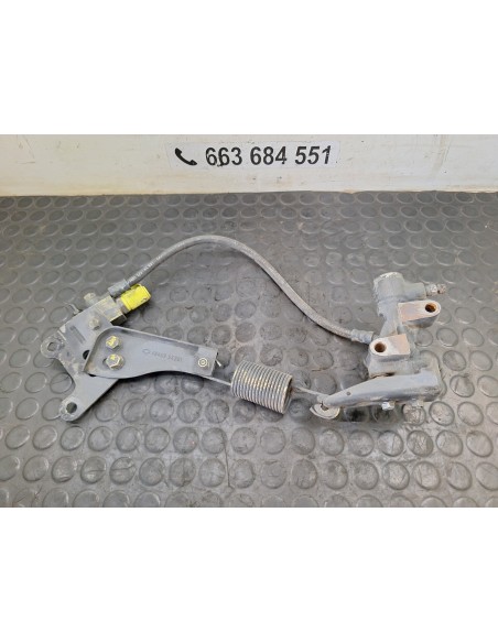 [111171] REPARTIDOR DE FRENO - NISSAN CABSTAR E (01/2002 - 12/2003)