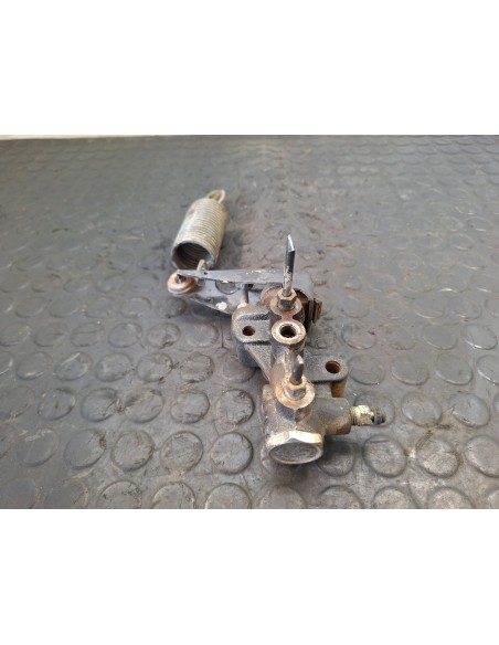 [111167] REPARTIDOR DE FRENO - NISSAN CABSTAR E (01/2002 - 12/2003)